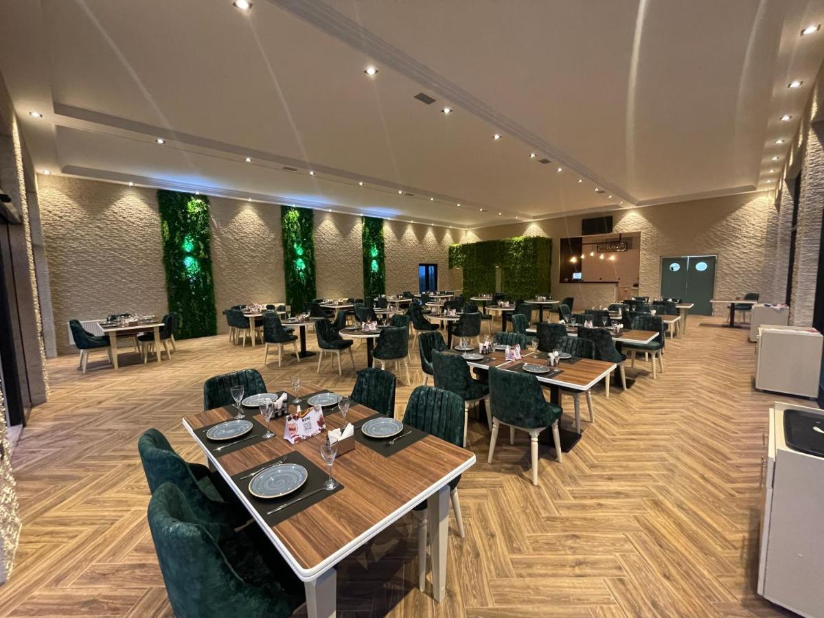 Castle Resort Spa Hotel Ismayilli Ngoại thất bức ảnh